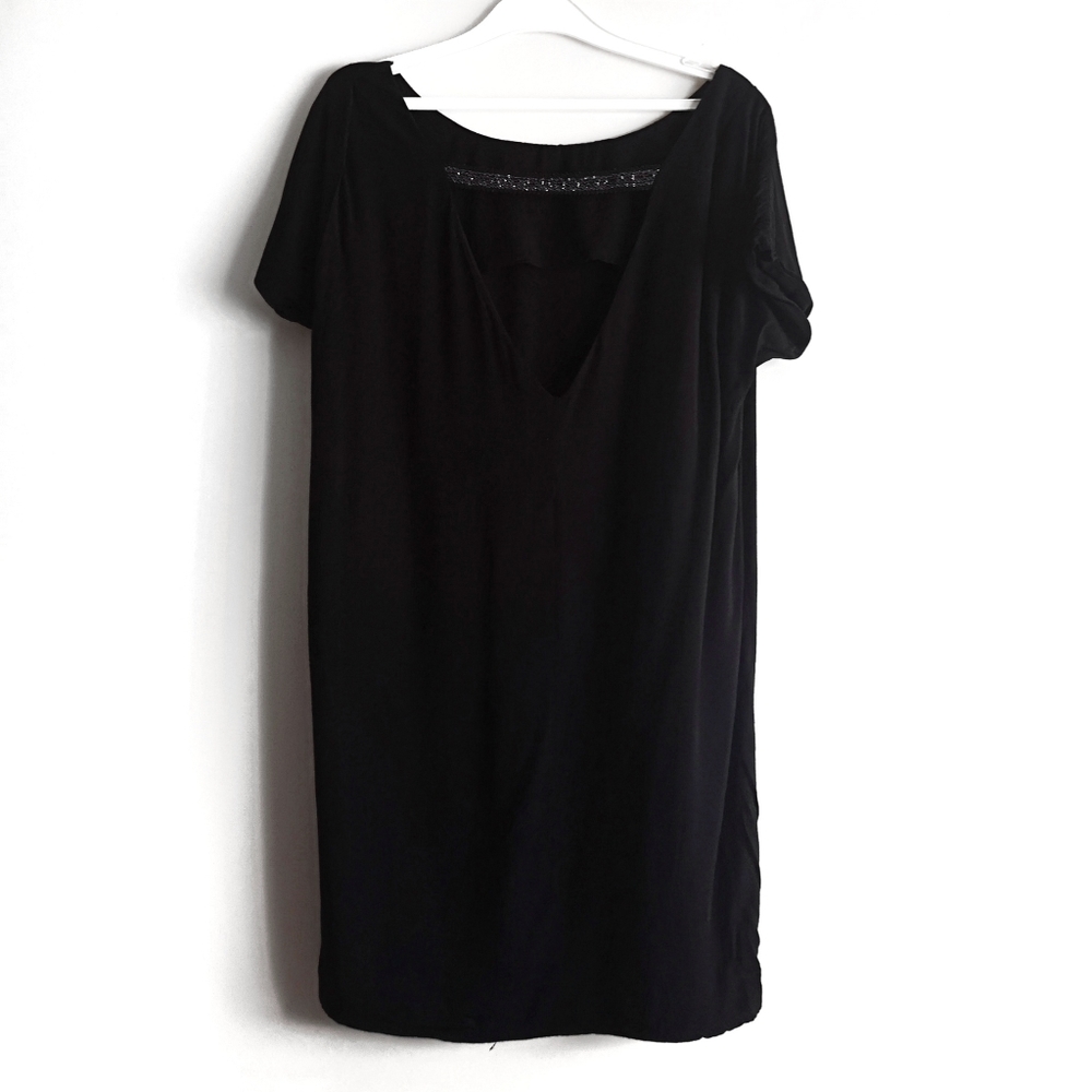 Vero Moda Shift Dress w/ Mettalic Low Back Keyhole
